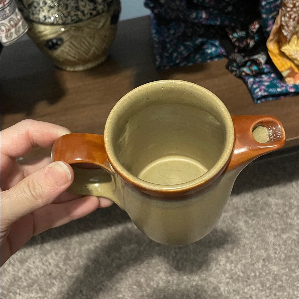 Made in Japan Two-Tone Ceramic Mug - Picture 2 of 3